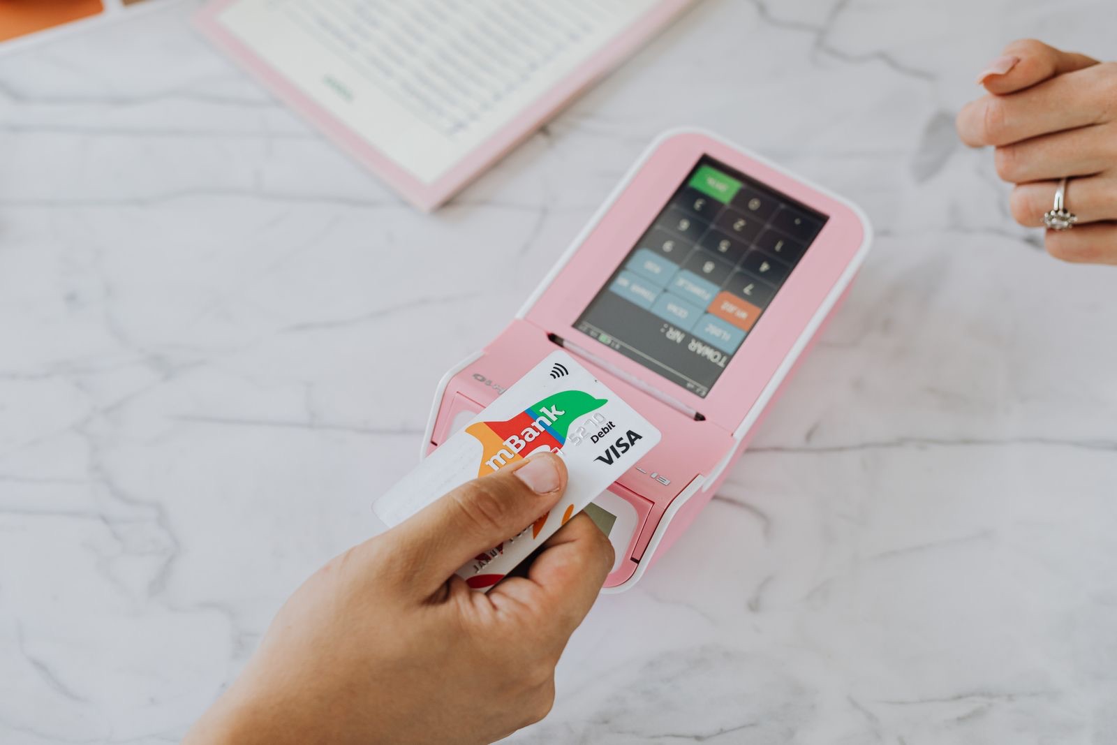 Paying with a contactless card at a terminal