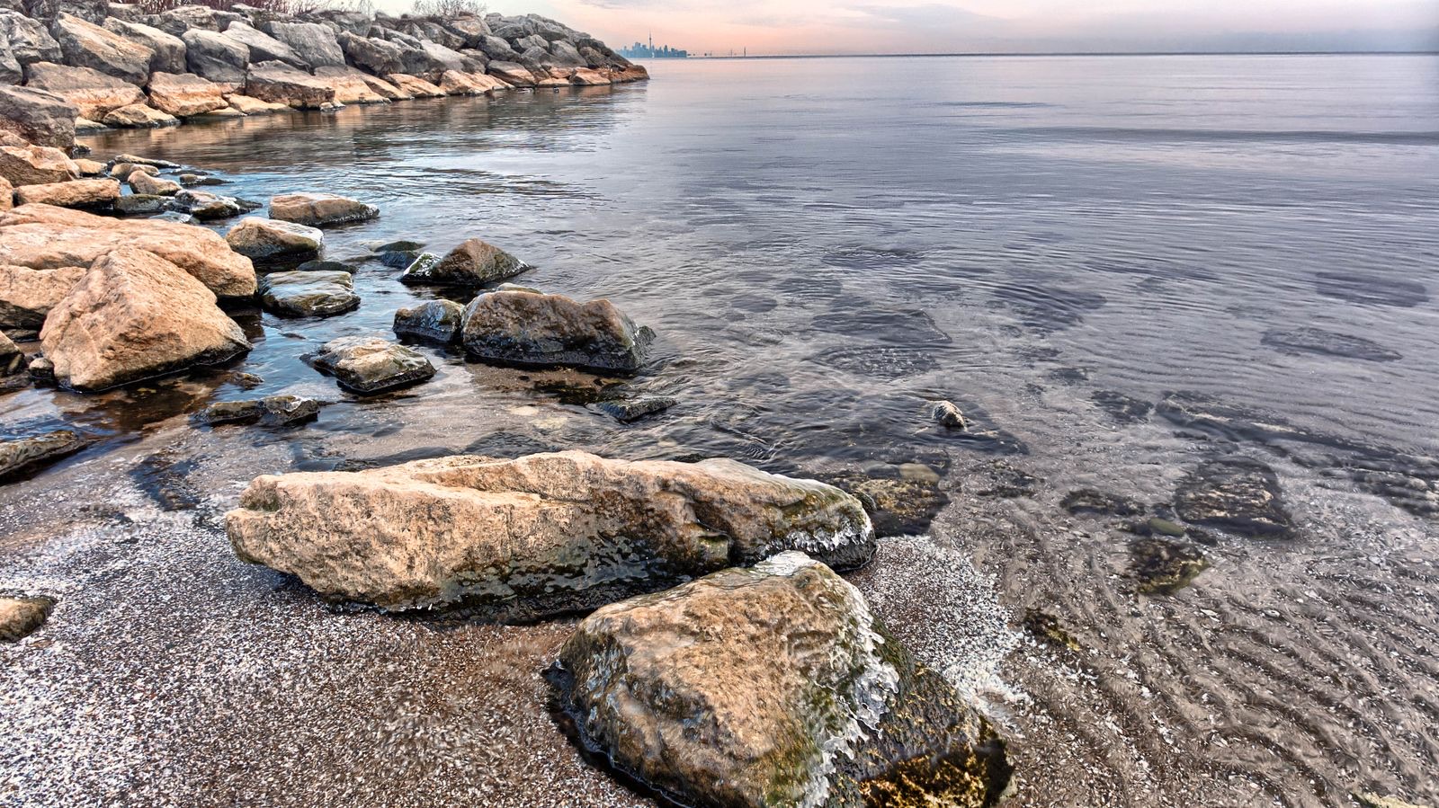 The Lake Ontario shoreline in Mississauga at dusk